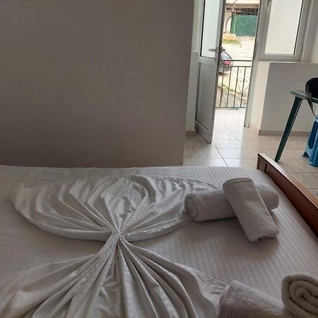 Casa Mia Economy Condos Sarandë Eksteriør bilde