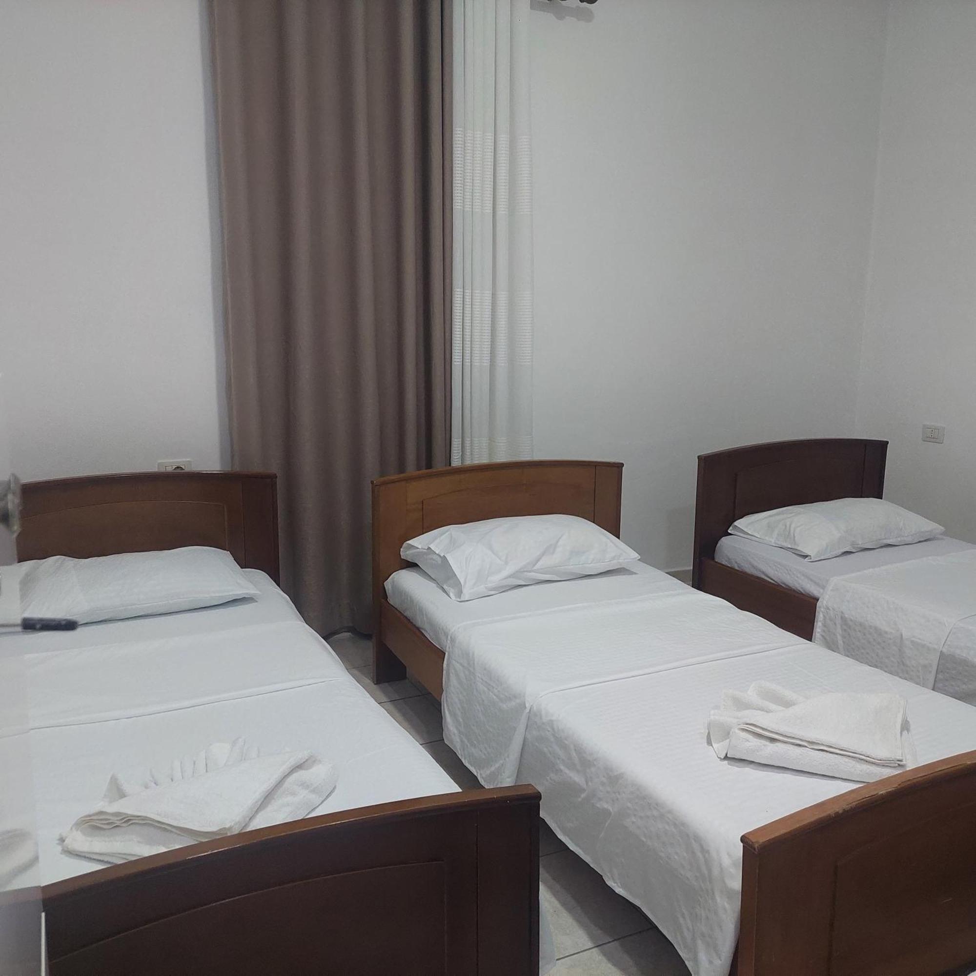 Casa Mia Economy Condos Sarandë Eksteriør bilde
