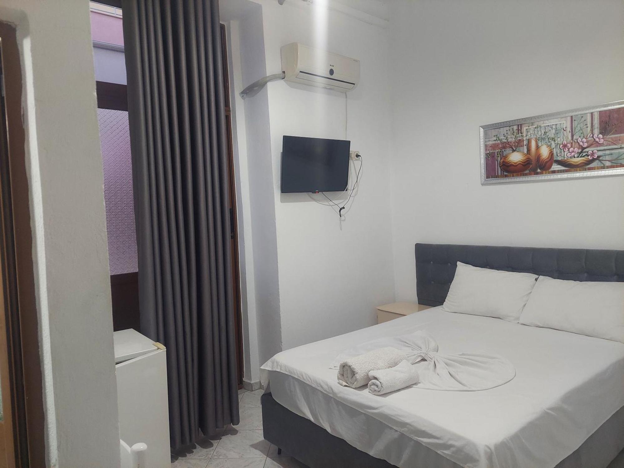 Casa Mia Economy Condos Sarandë Eksteriør bilde